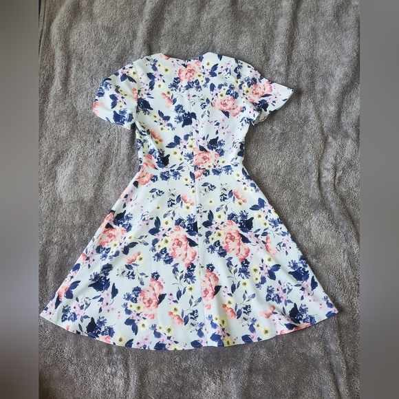 French Connection Armoise Crepe Flippy Mini Dress Size 4 - Picture 4 of 7